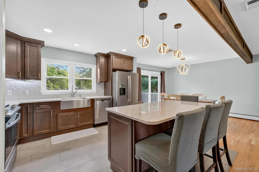 43 Mandalay Drive Poughkeepsie NY 12603