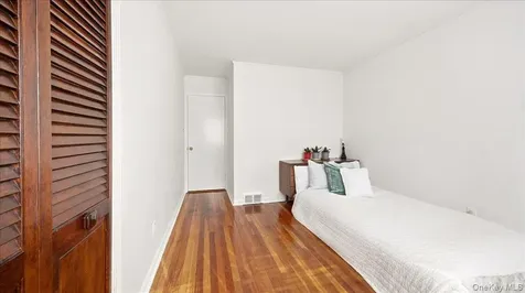 247 Croydon Road Yonkers NY 10710