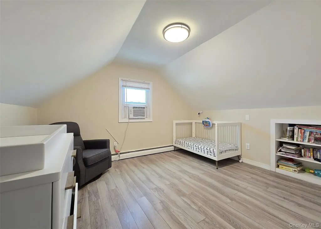 765 Shore Walk Lindenhurst NY 11757