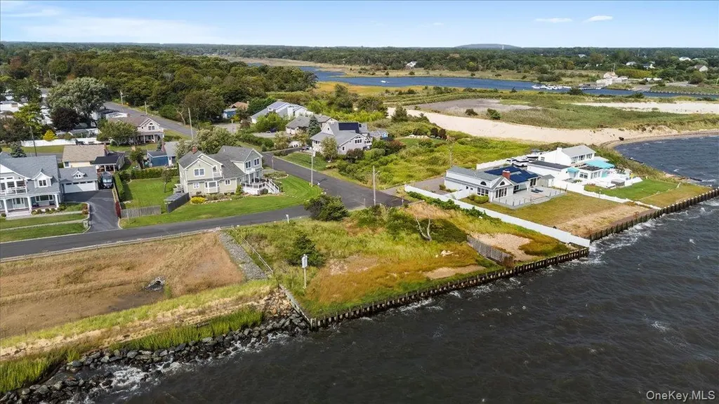 20 S Breeze Drive East Patchogue NY 11772