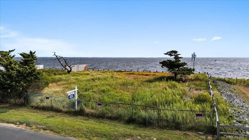 20 S Breeze Drive East Patchogue NY 11772