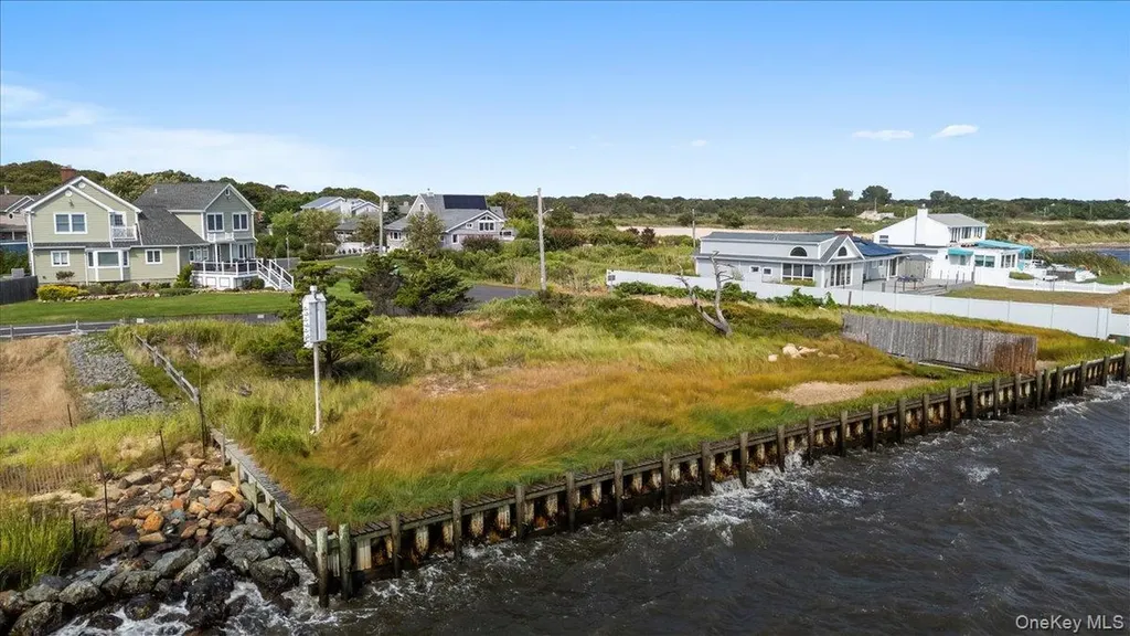 20 S Breeze Drive East Patchogue NY 11772