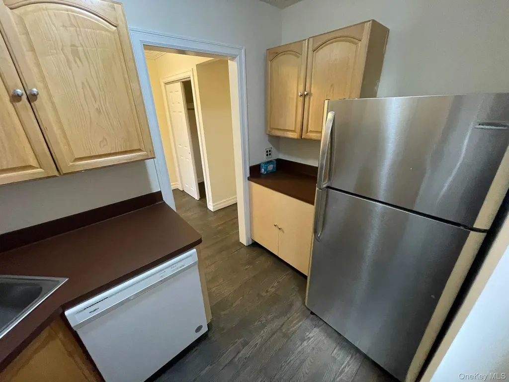 100-11 67th Road Forest Hills NY 11375