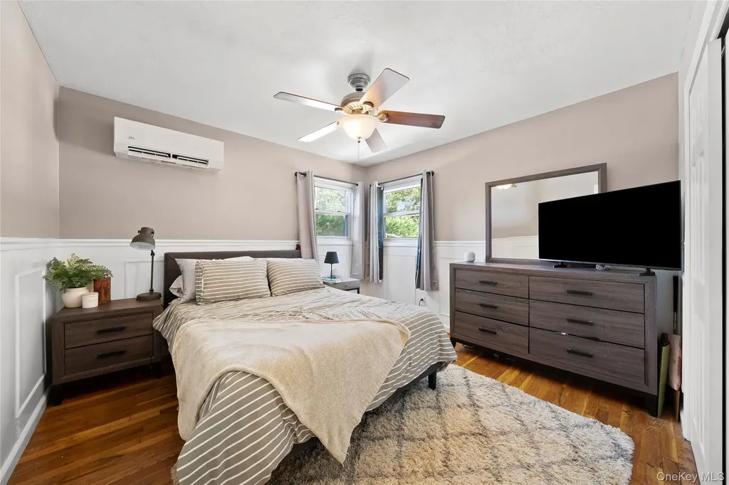 23 Berard Boulevard Oakdale NY 11769