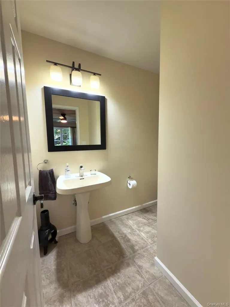140 Pinebrook Drive Hyde Park NY 12538