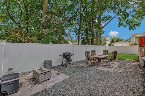 8 Holbrook Street Bay Shore NY 11706