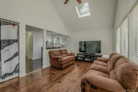 8 Holbrook Street Bay Shore NY 11706