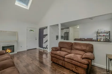 8 Holbrook Street Bay Shore NY 11706