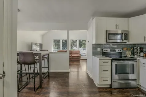 8 Holbrook Street Bay Shore NY 11706