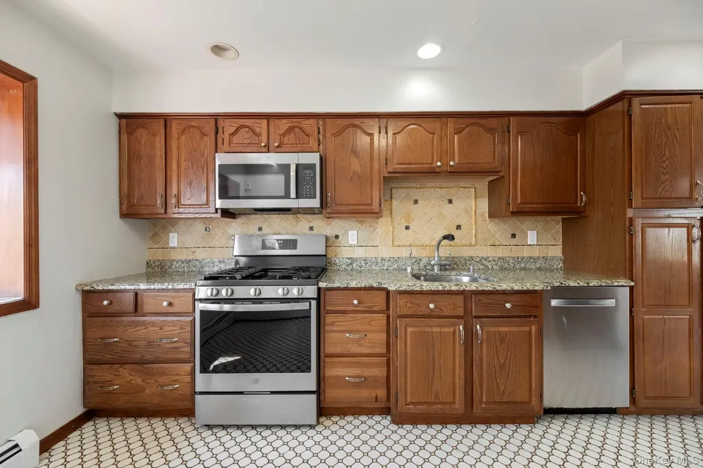 56 Acorn Avenue Middletown NY 10941