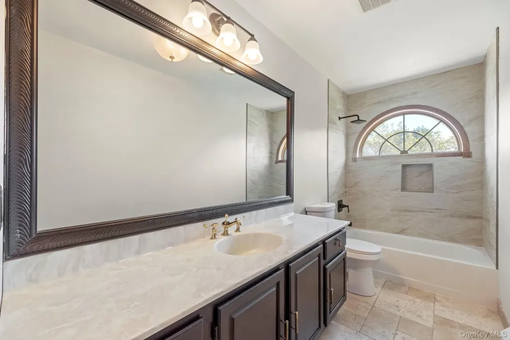 56 Acorn Avenue Middletown NY 10941