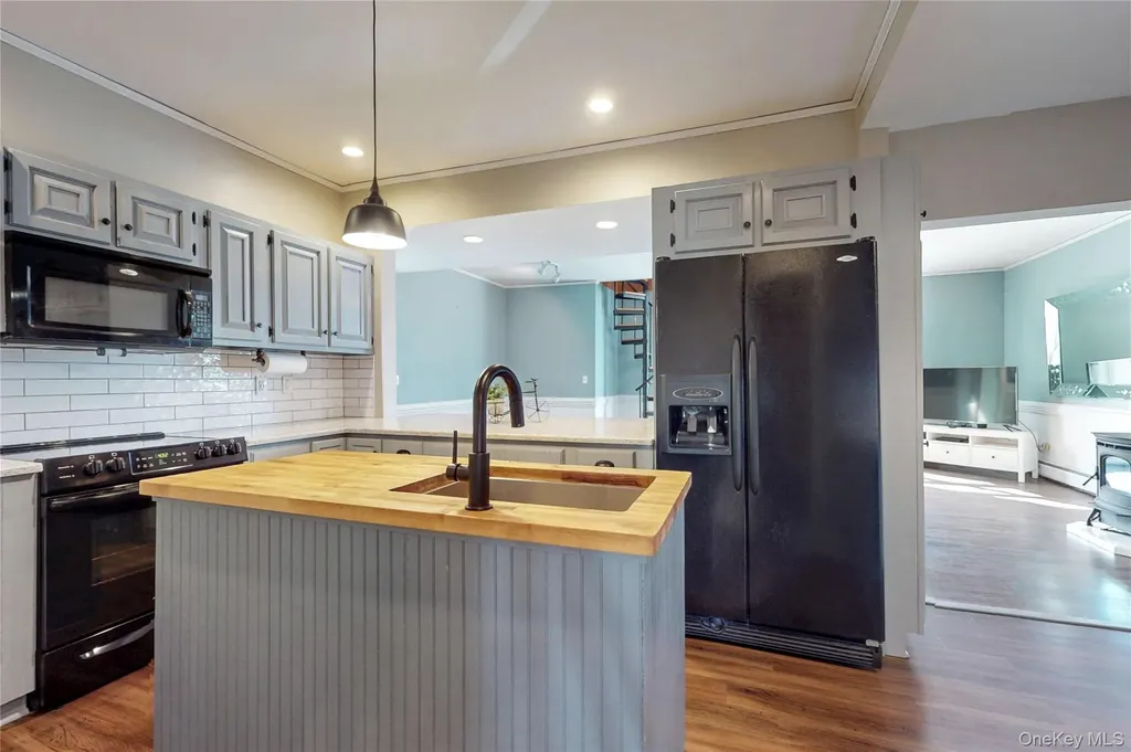 99 Walnut Street Walden NY 12586