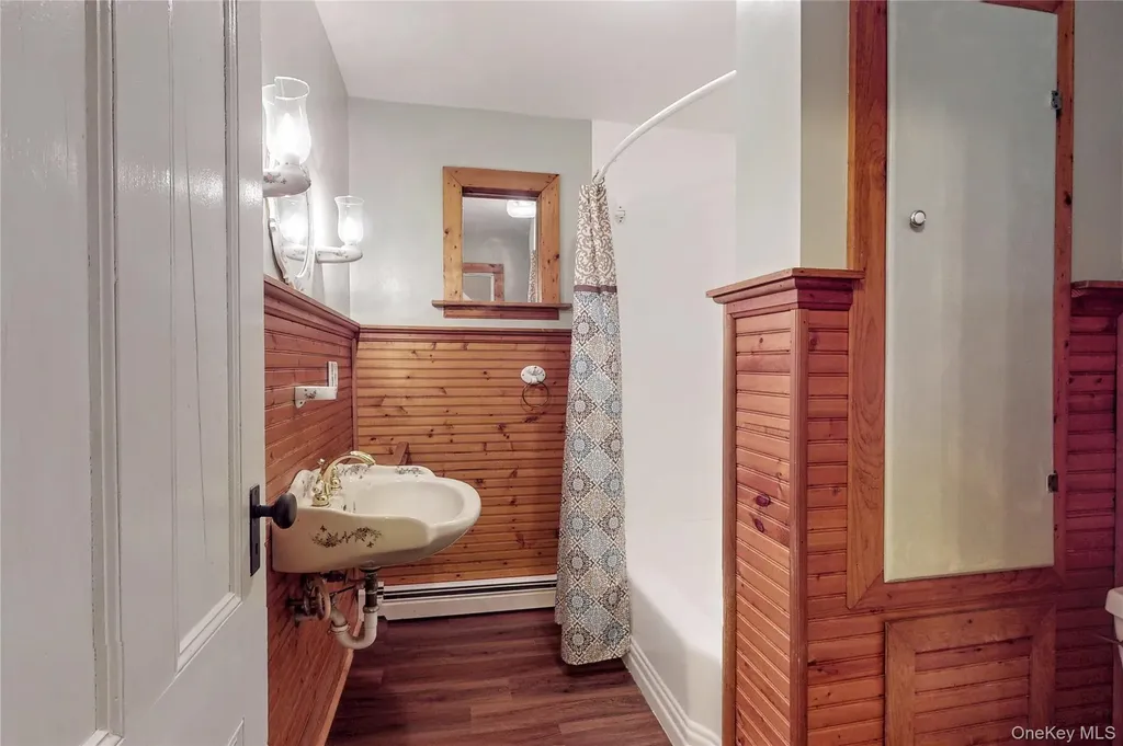 99 Walnut Street Walden NY 12586