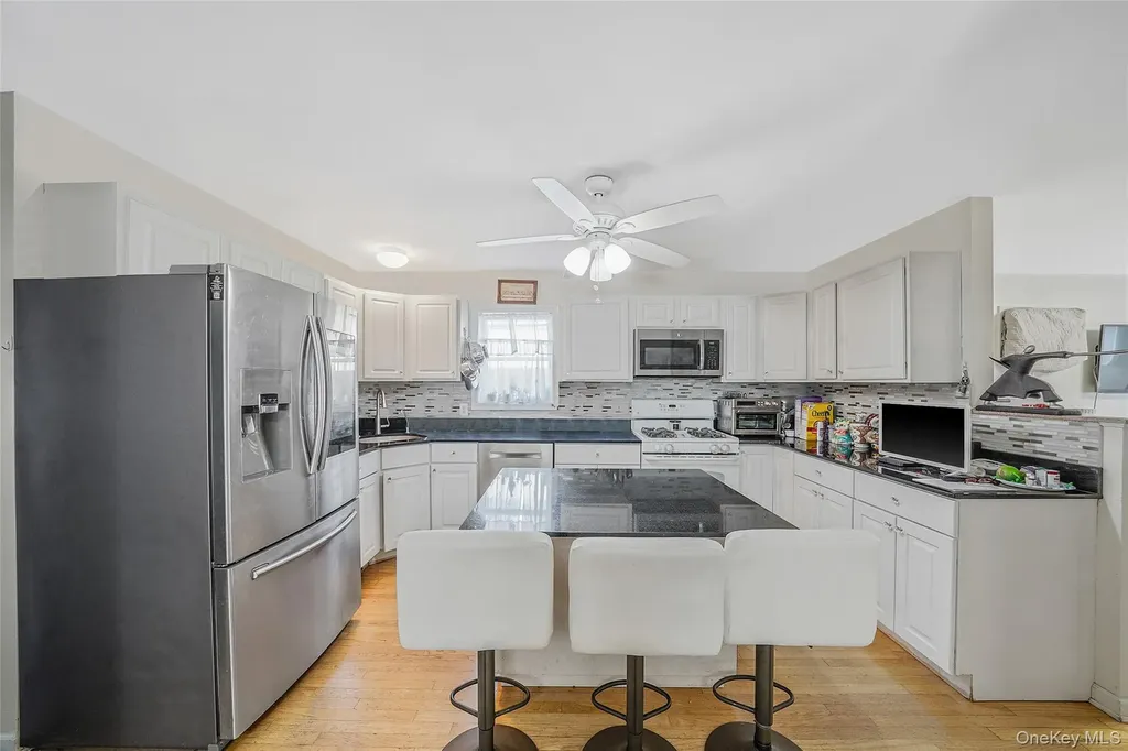 272 E Harrison Street Long Beach NY 11561