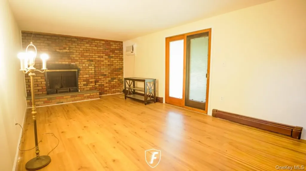 6 Waltie Court West Babylon NY 11704