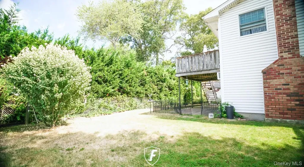 6 Waltie Court West Babylon NY 11704