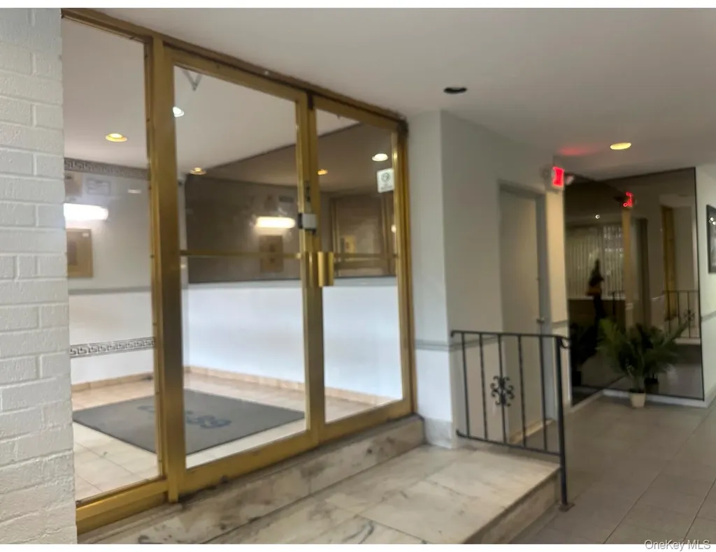 222-89 Braddock Avenue Bellerose NY 11428