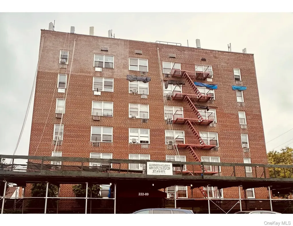 222-89 Braddock Avenue Bellerose NY 11428