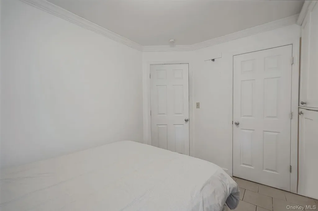 31 Pine Street Central Islip NY 11722