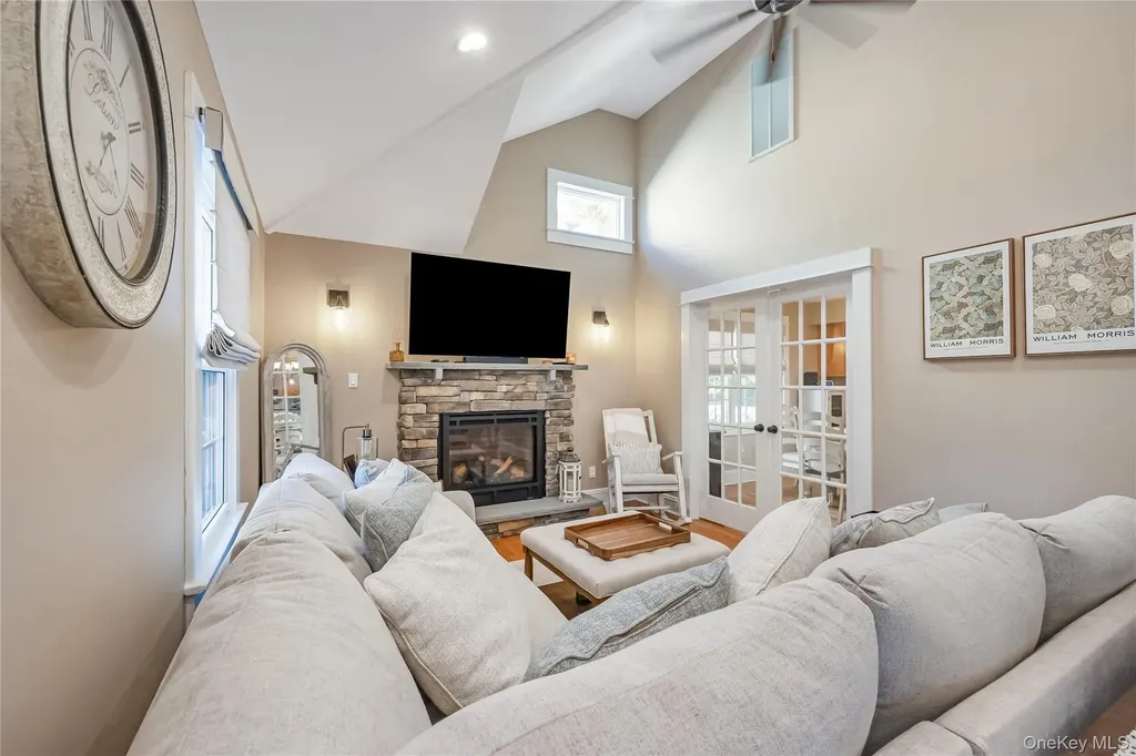 242 Islip Boulevard Islip Terrace NY 11752