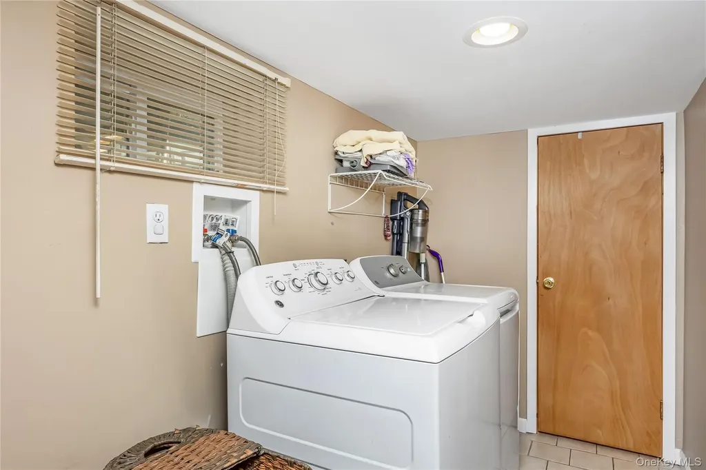 242 Islip Boulevard Islip Terrace NY 11752