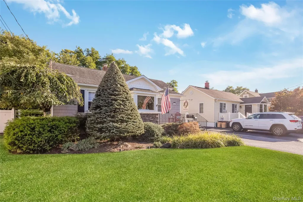 242 Islip Boulevard Islip Terrace NY 11752