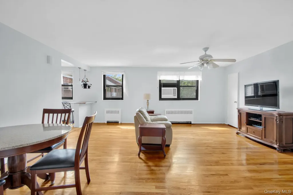 21-29 Utopia Parkway Whitestone NY 11357