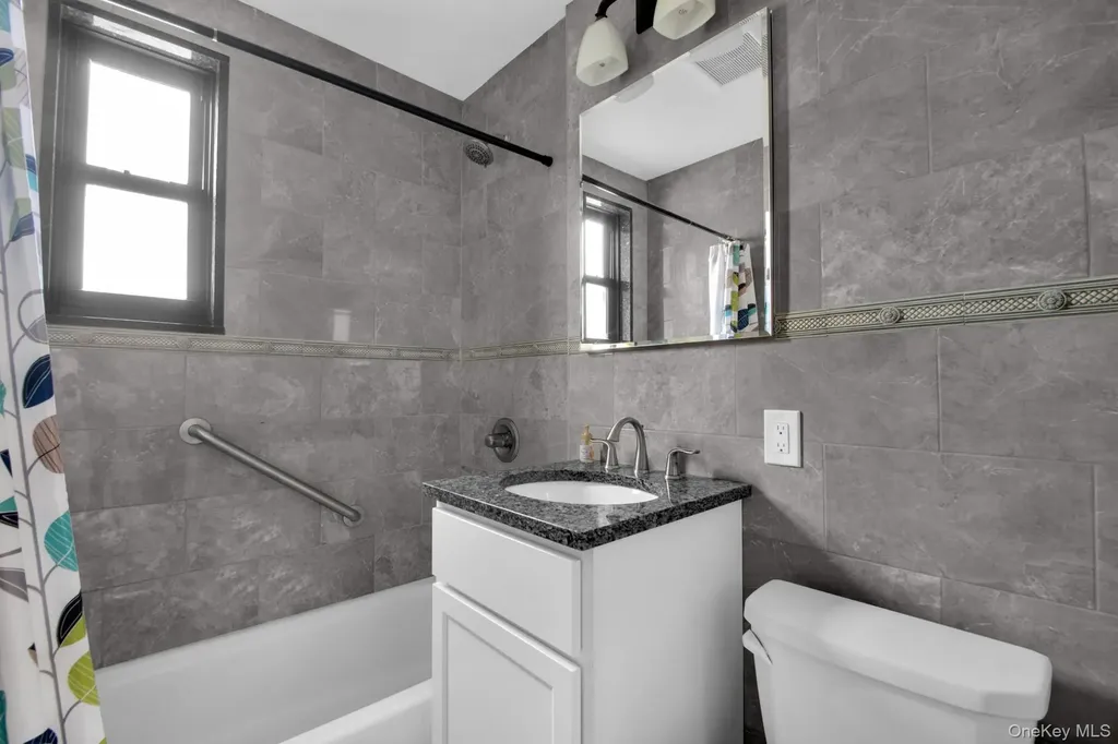 21-29 Utopia Parkway Whitestone NY 11357