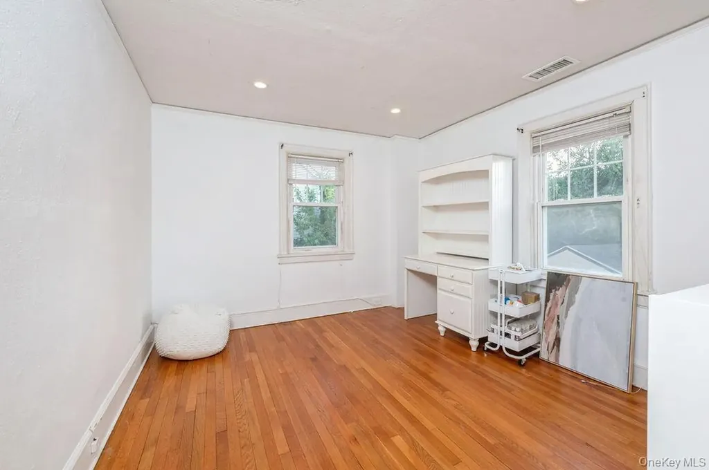 53 Jefferson Avenue White Plains NY 10606