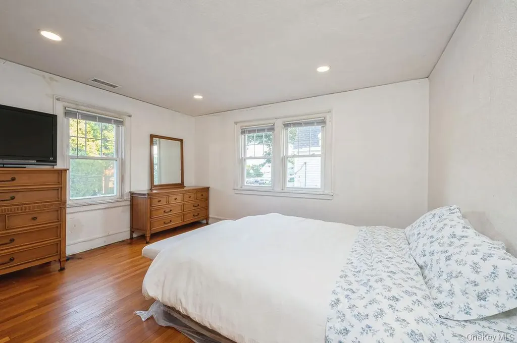 53 Jefferson Avenue White Plains NY 10606