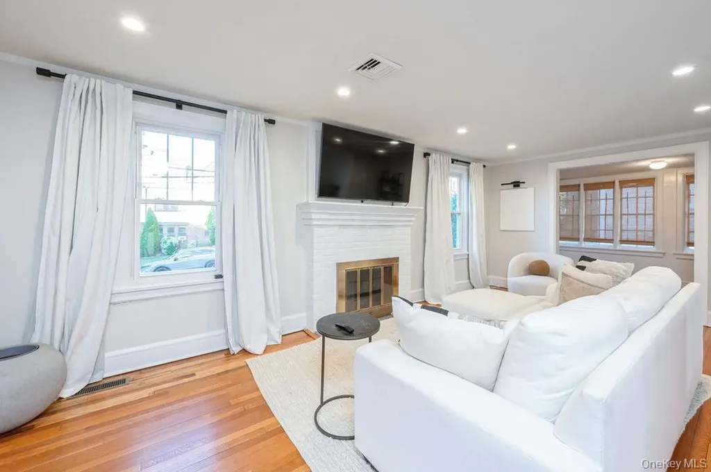 53 Jefferson Avenue White Plains NY 10606