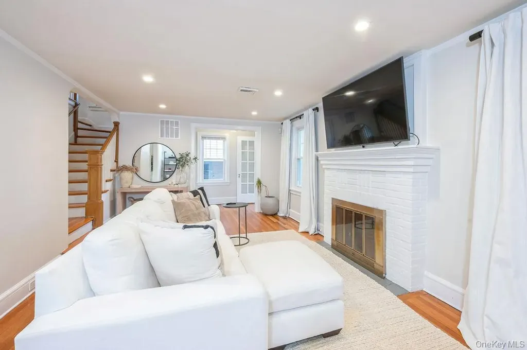 53 Jefferson Avenue White Plains NY 10606