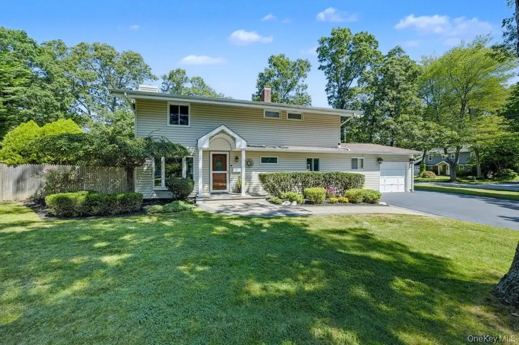 1 Deepdale Drive Commack NY 11725