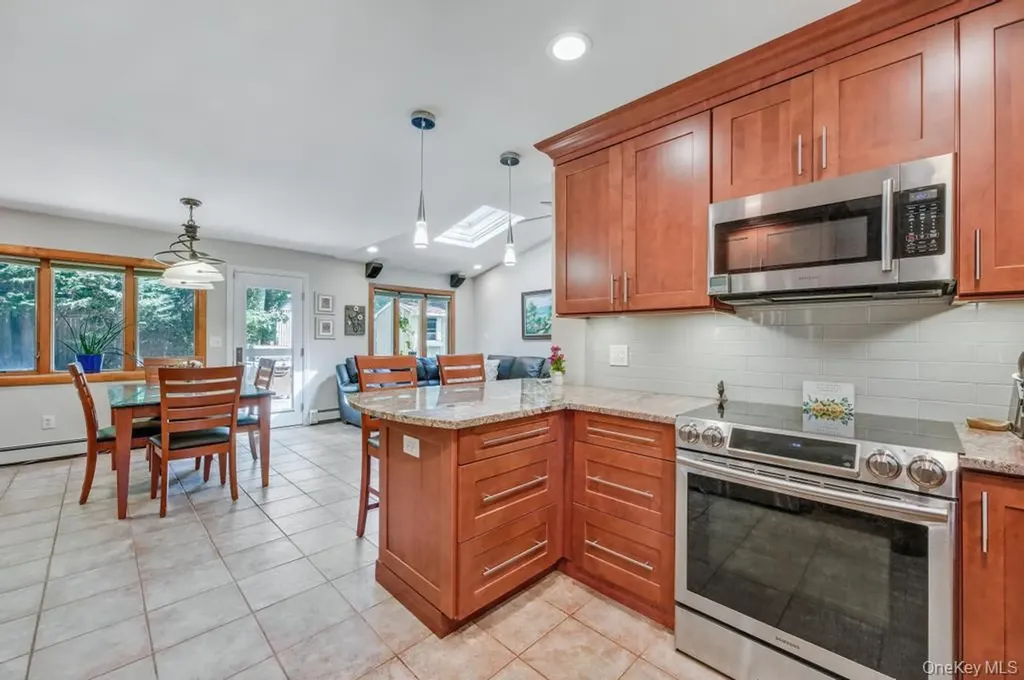 1 Deepdale Drive Commack NY 11725