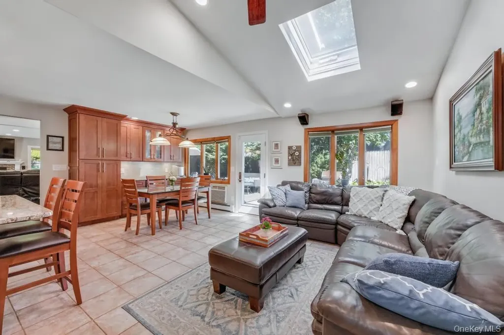 1 Deepdale Drive Commack NY 11725