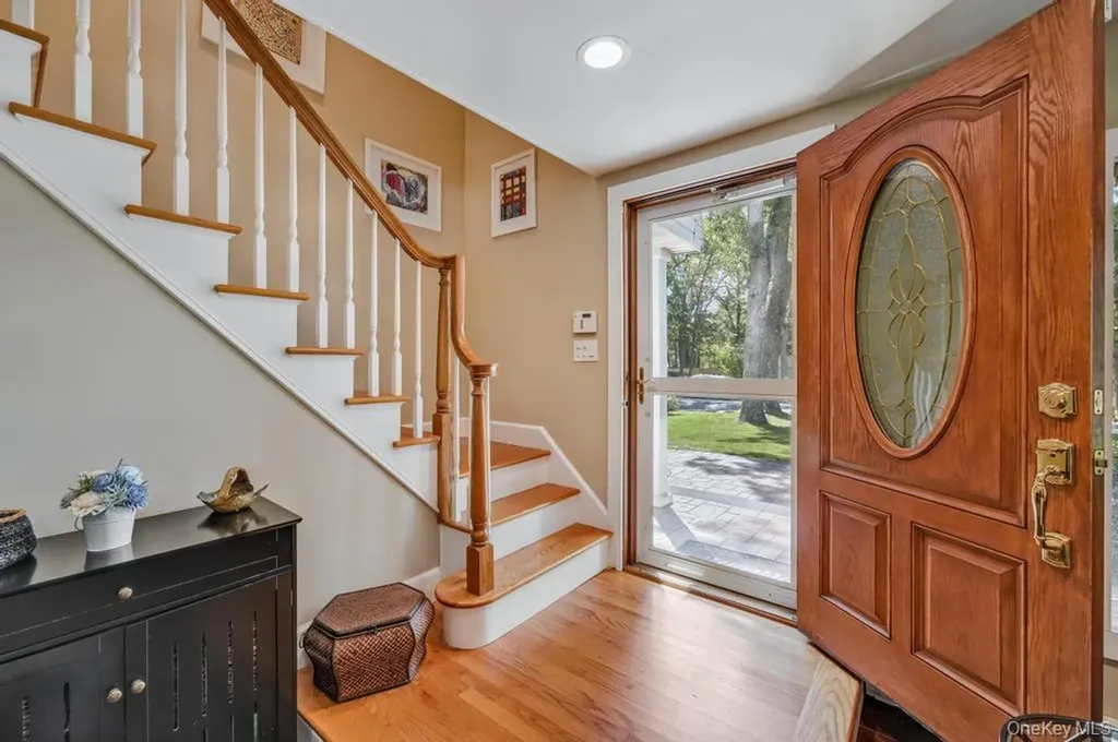 1 Deepdale Drive Commack NY 11725