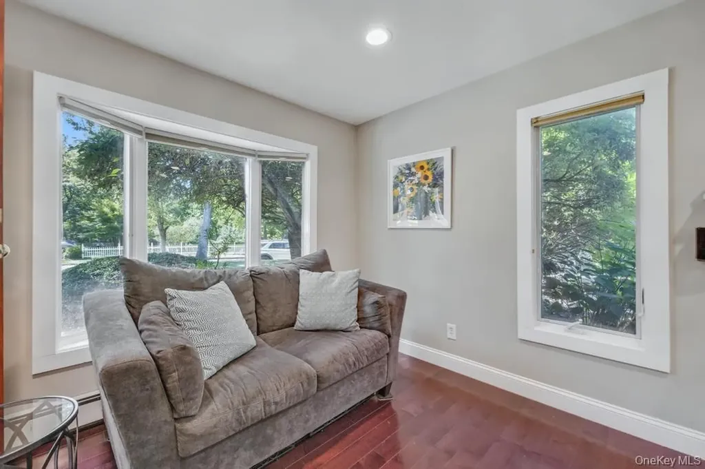1 Deepdale Drive Commack NY 11725
