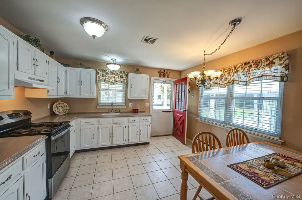 324 Brownfield Drive Ridge NY 11961