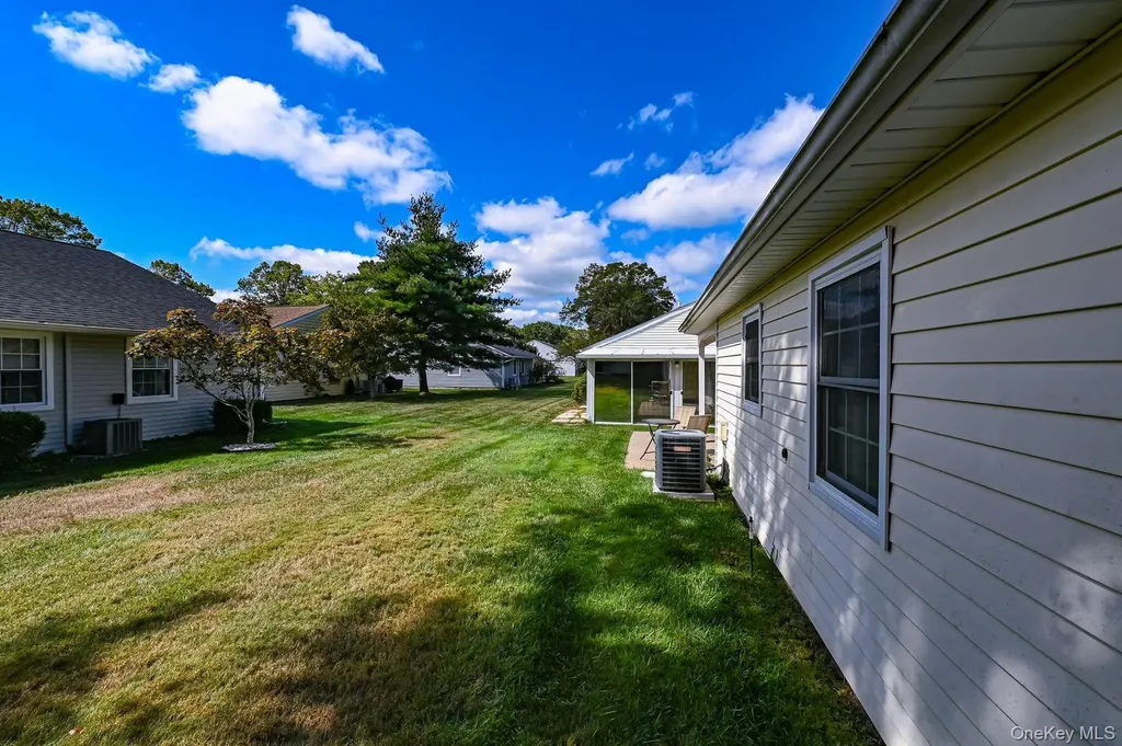 324 Brownfield Drive Ridge NY 11961