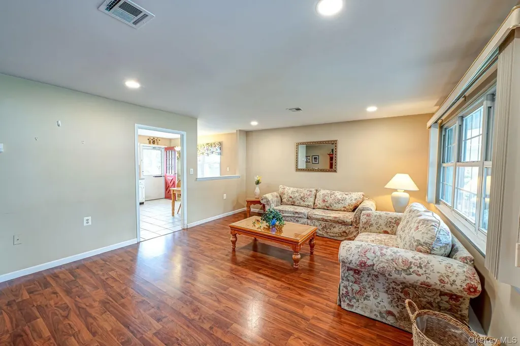 324 Brownfield Drive Ridge NY 11961