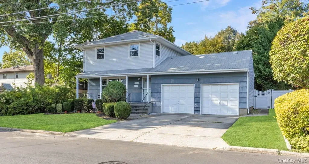 3015 Post Avenue Wantagh NY 11793