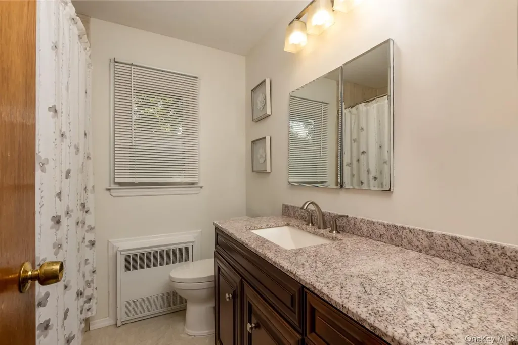3015 Post Avenue Wantagh NY 11793