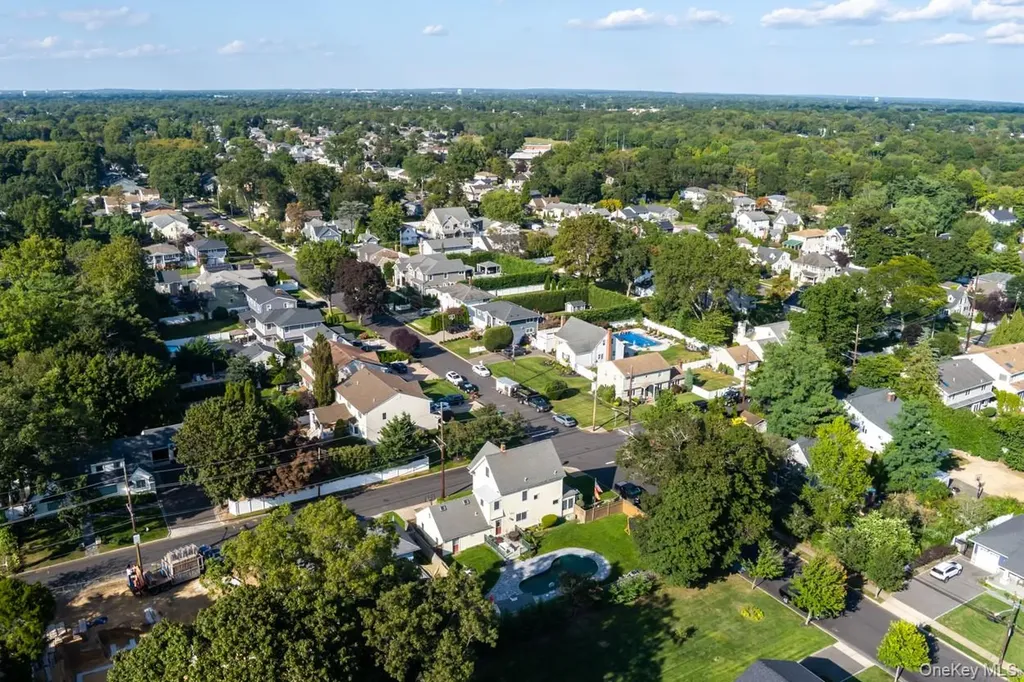 3015 Post Avenue Wantagh NY 11793
