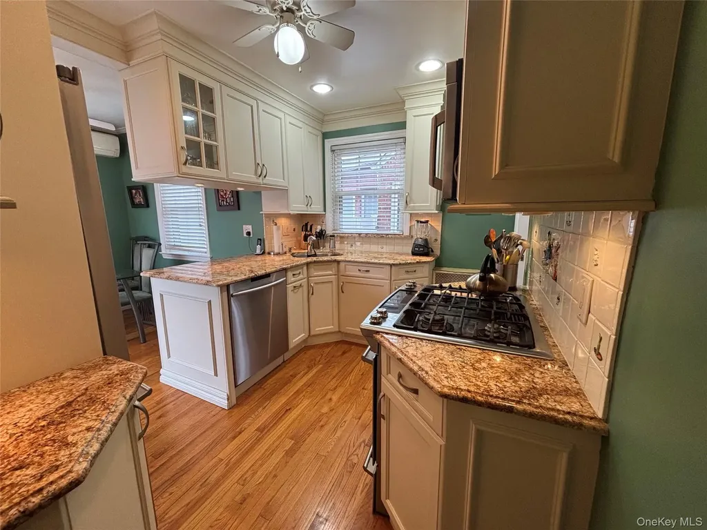 62 Poppy Avenue Franklin Square NY 11010