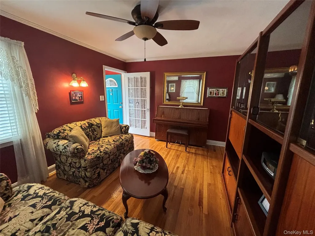 62 Poppy Avenue Franklin Square NY 11010