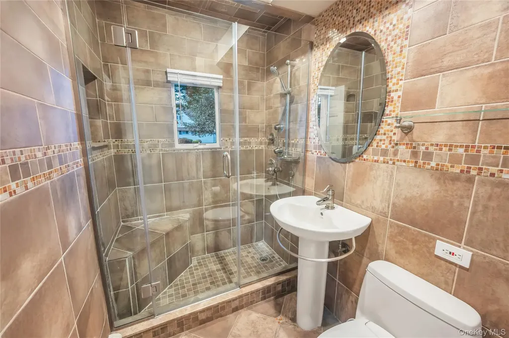 99 Lantern Road Hicksville NY 11801