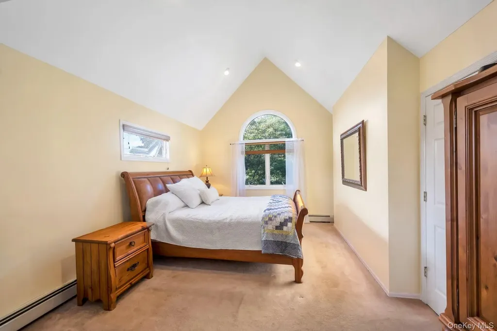99 Lantern Road Hicksville NY 11801