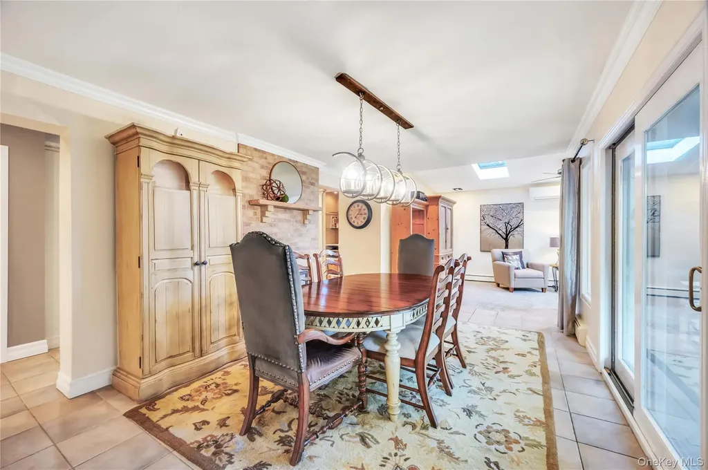 99 Lantern Road Hicksville NY 11801