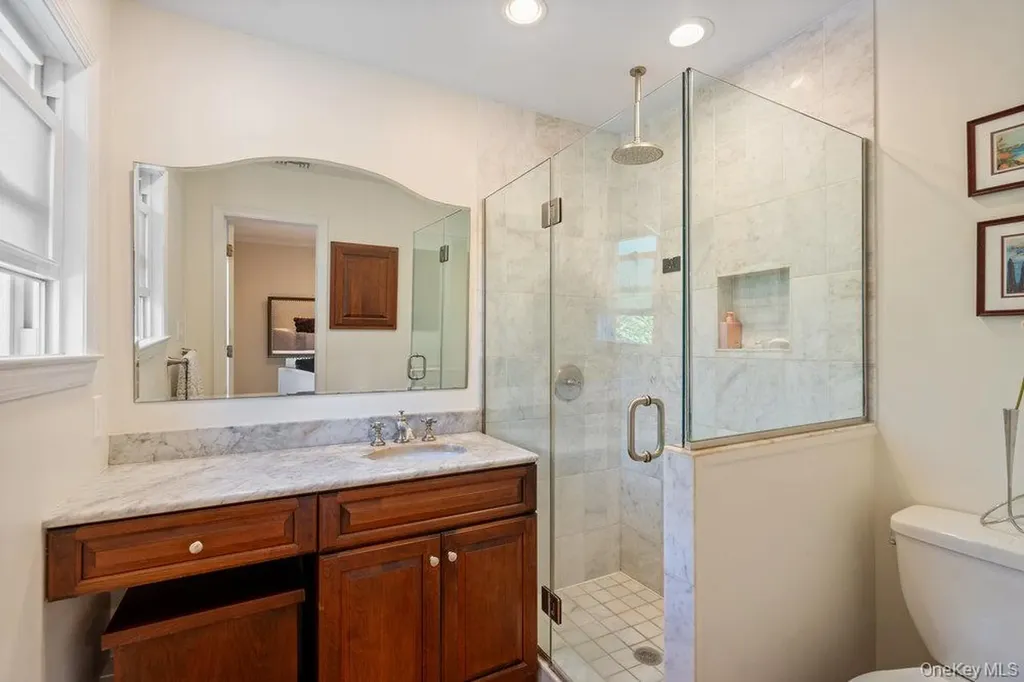 2 Flower Lane Jericho NY 11753