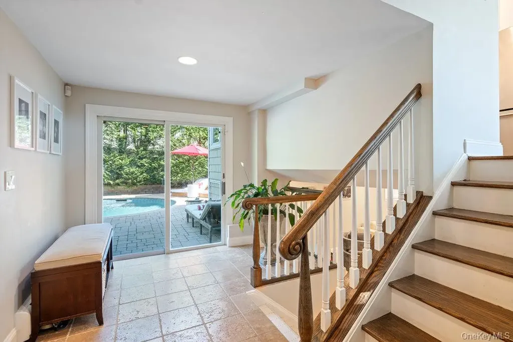 2 Flower Lane Jericho NY 11753